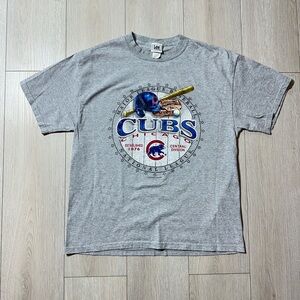 Vintage 2004 MLB Chicago Cubs Large Shirt